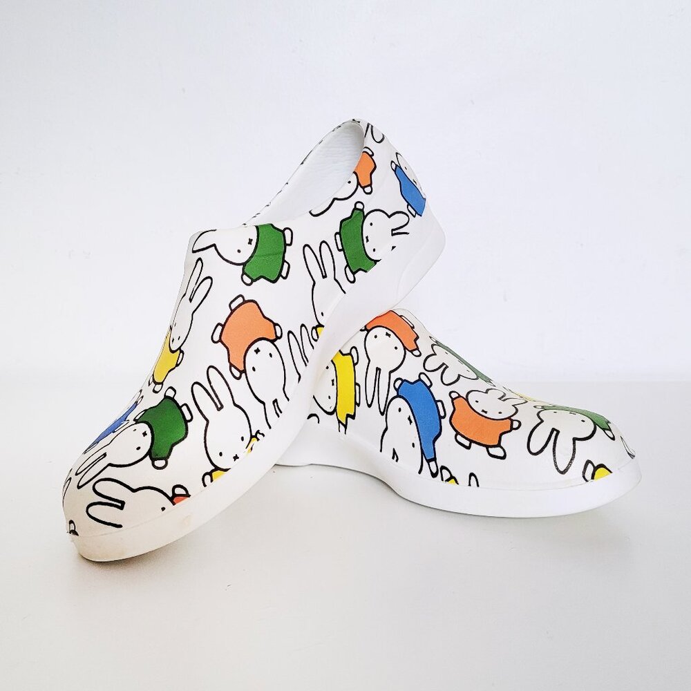 SKYS Croc Style Clogs with Miffy the Rabbit Print - Youth EU 34